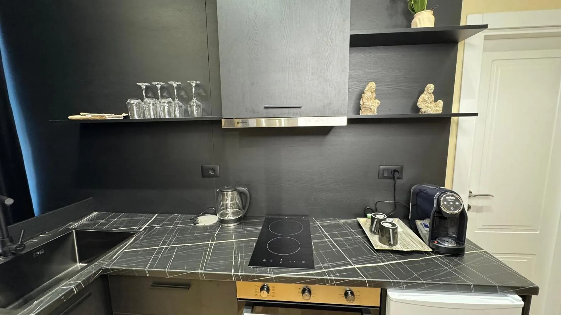 B&B Apartments 地拉那