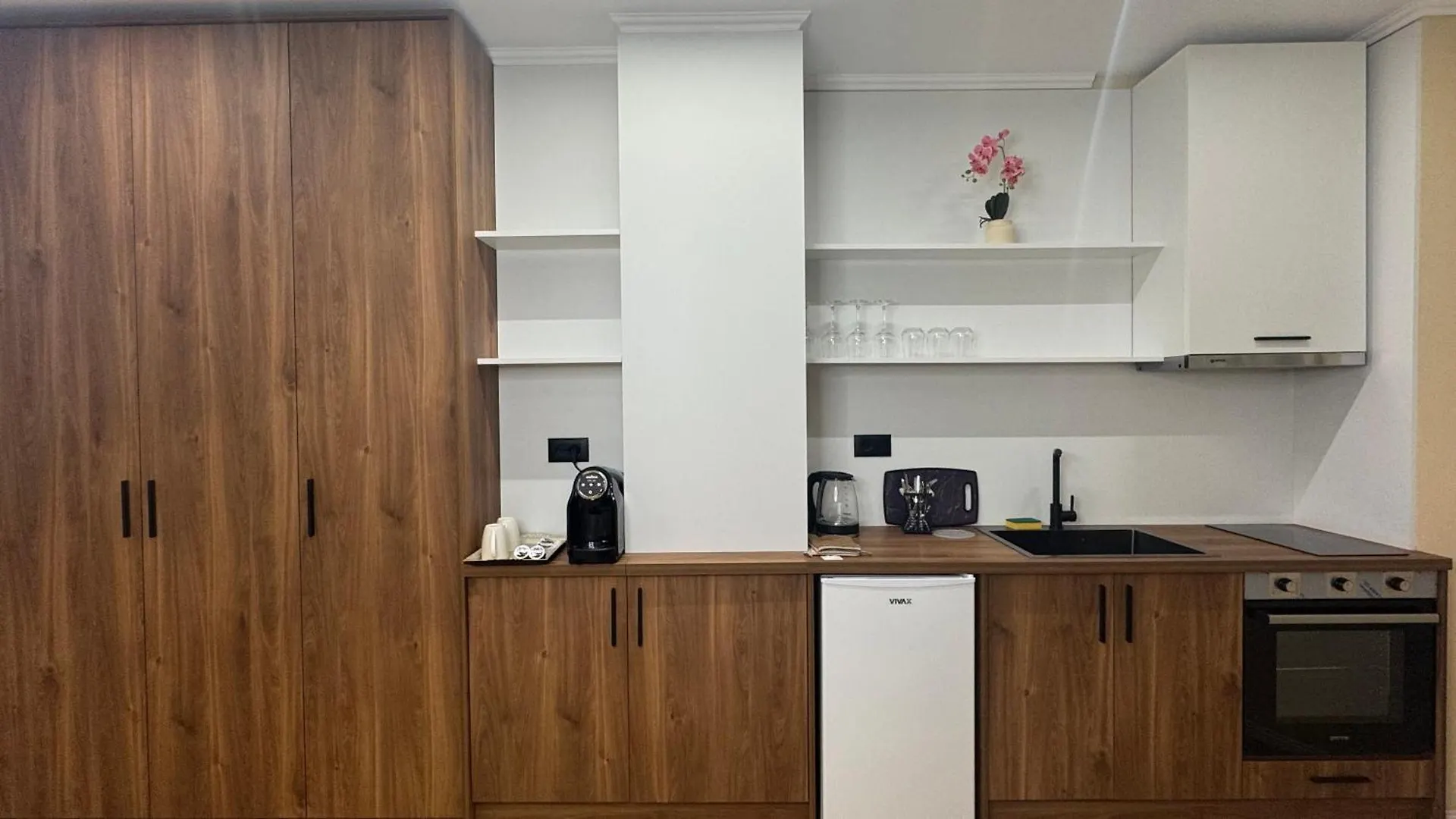 B&B Apartments 地拉那